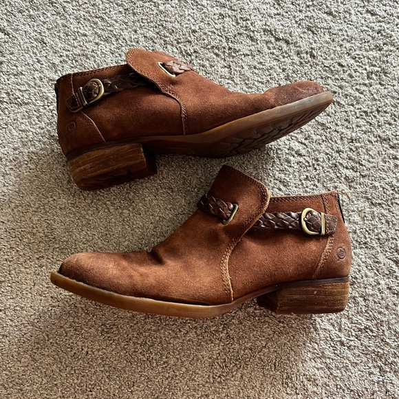 Born Sylvia Size 8  Ankle Boots Brown Suede Comfort Braided Back Zip Western - Picture 1 of 5